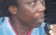 Le chanteur Ouza Diallo au congrès du peuple