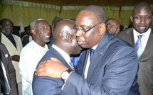 Election 2012 : Macky Sall et Idrissa Seck se disputent Mously Diakhaté