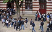 "J'étais mort de peur": Le témoignage bouleversant d'un collégien de 14 ans tabassé et violé par d'autres élèves