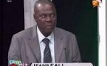 [Video] Les visions  de Jean Fall astrologue sur la présidentielle : « Wade va gagner la présidentielle, mais il sera poussé par à la sortie 12 mois par des dispositions planétaires »