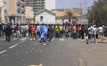 Début des affrontements entre manifestants et forces de l’ordre à la place de l’indépendance