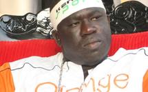 Yékini imite Tyson par son silence