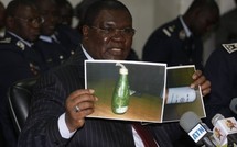 Le véhicule d'Ousmane Ngom caillassé à Tivaoune