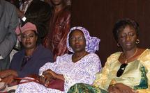 Les dames de Macky à la conférence de presse de leur leader