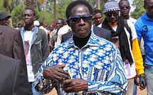 Pour avoir dit qu'il préférait Wade à Macky Sall, Bécaye Gaye renvoyé du comité directeur de "Taxaw Temm"