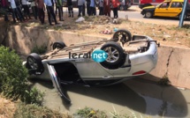 VIDEO - Grave accident au Point E, la voiture conduite par une dame se renverse dans le canal.... REGARDEZ !