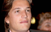 Le fils du président de la République a enfin décroché son diplôme de droit. Avec mention s’il vous plaît !