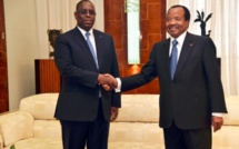 Le paradoxe: Macky Sall isole Karim Wade et déroule le tapis rouge à Achille Mbembé