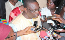 Macky maintient le conseiller diplomatique de Wade