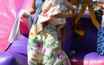Jessica Alba et Gwen Stefani: Mamans lookées pour un dimanche de fête en famille