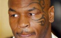 Mike Tyson fait ses débuts au cabaret