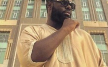 VIDEO - Maître Gims converti à l'Islam par un imam sénégalais 