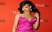 Rihanna : Elle danse en geisha quand sa mère gaffe à propos d'Ashton Kutcher