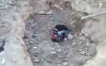 (VIDEO)Un rebelle syrien enterré vivant