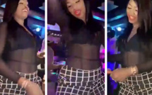 Vidéo: Dans une tenue ultra sexy Mbathio Ndiaye enflamme la soirée de Momo Dieng