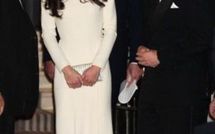 Kate Middleton reprend la robe Roland Mouret de Carla Bruni qui avait fait jaser