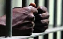 Pour avoir volé un sac de jujubes: Un tailleur prend 3 mois de prison ferme