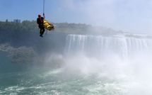 Il survit à son saut dans les chutes du Niagara
