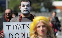 Le théâtre dans le collimateur du premier ministre turc