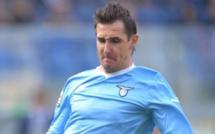 Le Barça pense à Klose