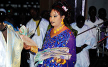 Une pluie d'argent s'abat sur Fatou Guewel