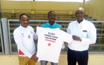 (PHOTOS)- Riposte contre le Covid 19 à Saint-Louis: Mansour Faye, Maire de la ville, distribue ses prospectus et T-Shirts…