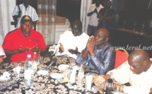 Les promoteurs de lutte sonnent la révolte: Plus jamais de cachets de 100 millions