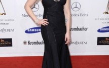 Scarlett Johansson bronze en Italie avec son garde du corps