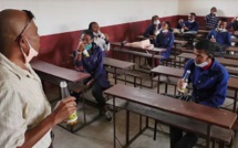Coronavirus à Madagascar: prise collective du remède présidentiel dans les écoles
