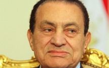 Hosni Moubarak retourne en prison