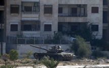 Les blindés d'el-Assad se déploient au centre d'Alep
