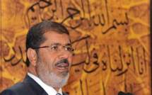 Le patron d'une chaîne TV et un journaliste jugés pour offense au président Morsi