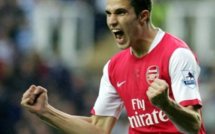 Van Persie signe à Manchester United