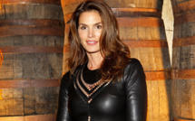 Cindy Crawford quitte Obama pour Mitt Romney