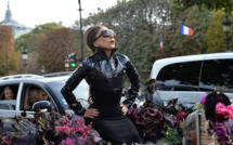 Lady Gaga fait une apparition chez Sephora