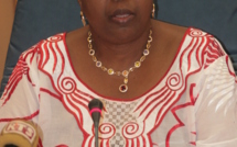 Le ministre Eva Marie Colle Seck, une pionnière pour la lutte anti-tabac