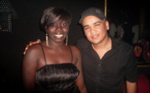 Philip Monteiro et sa fan Annisha dans Dakar by night!