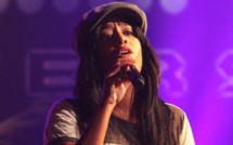 Amel Bent réagit aux vidéos volées où elle apparaît en lingerie