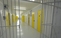 Détenu depuis 10 ans, El Hadj Omar Top raconte "l'enfer" des prisons de France