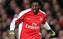Tottenham : Adebayor tacle la politique d’Arsenal
