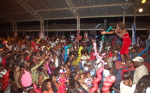 Noel enfants avec Coumba Gawlo à guichet fermé