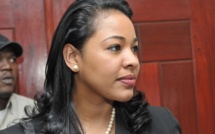 Revoilà Léna Sène