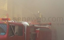 Vidéo. Dernière minute : Incendie à la police centrale : le feu pas encore maîtrisé !