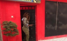 Sweet Beauty - La patronne en garde à vue à la Section de recherche