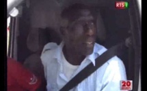 [Regardez!] Insolite: Il se fait surprendre au volant de sa voiture  sans ceinture de sécurité...
