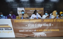 Mamadou Kassé réunit la jeunesse de Tambacounda autour de la table