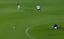 Vidéo.insolite: Un arbitre met KO un joueur