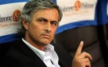 José Mourinho: « Nous n’avons pas voulu laisser partir Demba Bâ car avec l’arrivée d’Özil, Arsenal est un candidat au titre »
