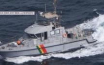 Mission de surveillance des pêches: Le Falcon 50, les patrouilleurs le Taouay et le Djiffere manœuvrent dans le Golfe de Guinée