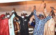 Sangalkam. Ousseynou Diallo rejoint le ministre Oumar Gueye pour une victoire de Bby au soir du 23 janvier 2022.